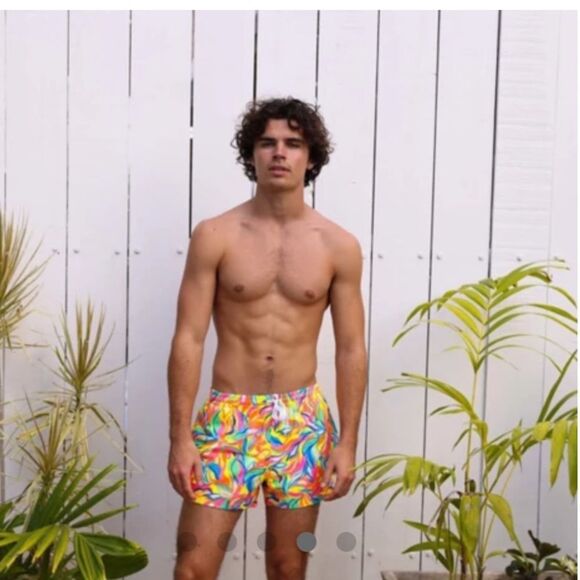 Kulani Kinis Swim Trunks Tropical Illusion Size XL New With Tags - Picture 3 of 8